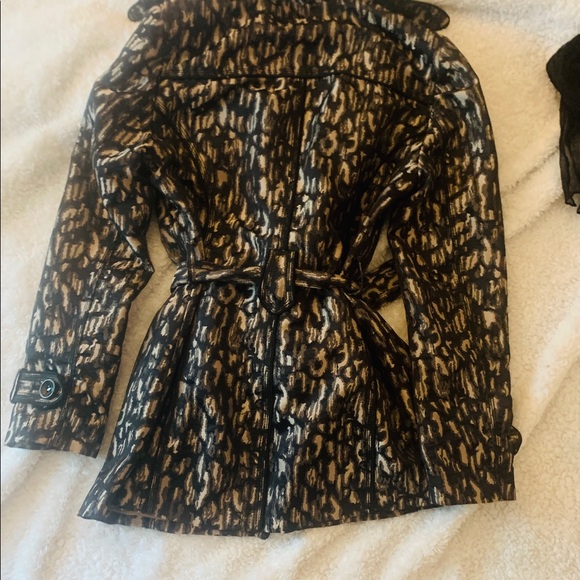 Cache Jacket - Leopard Print - Picture 4 of 4